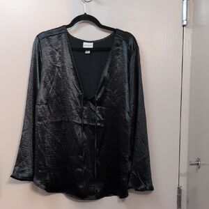 NWOT Ava & Viv Charcoal Satin Top, size 1X